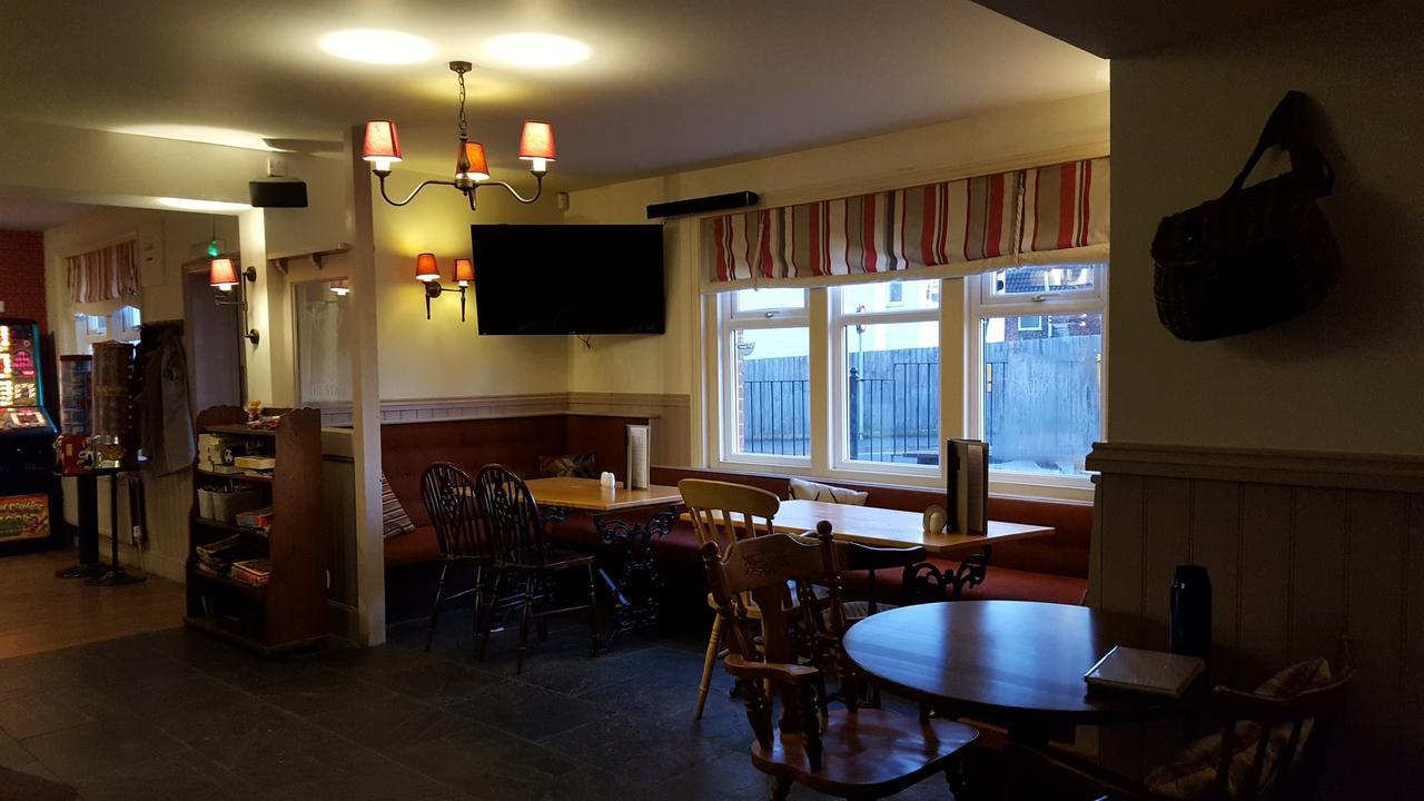 Hotel The Stag Northwood  Exterior foto
